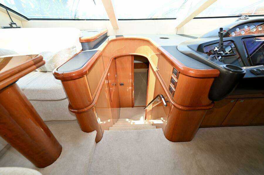 2005 Sunseeker Yacht