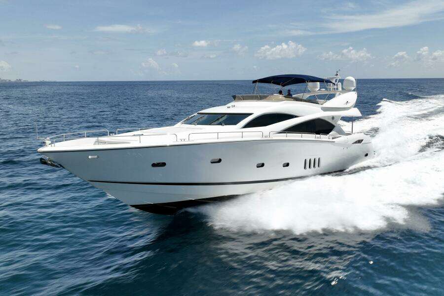 2005 Sunseeker Yacht