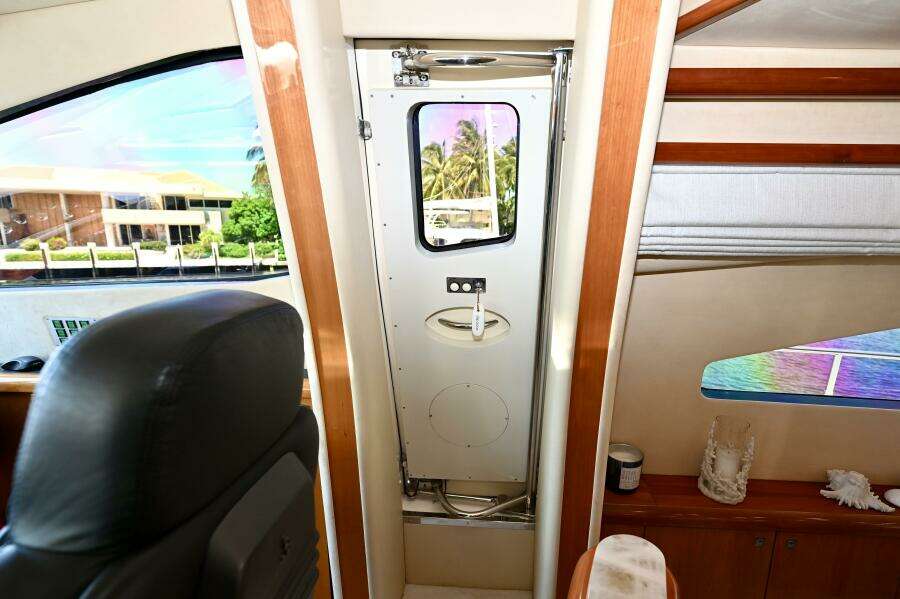 2005 Sunseeker Yacht