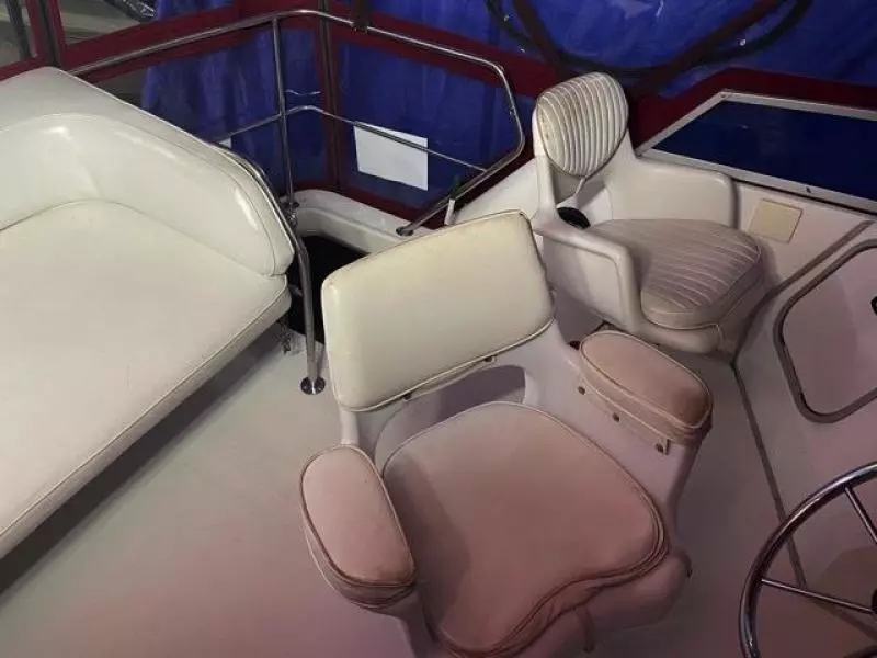 1989 Sea Ray 300 Sedan Bridge