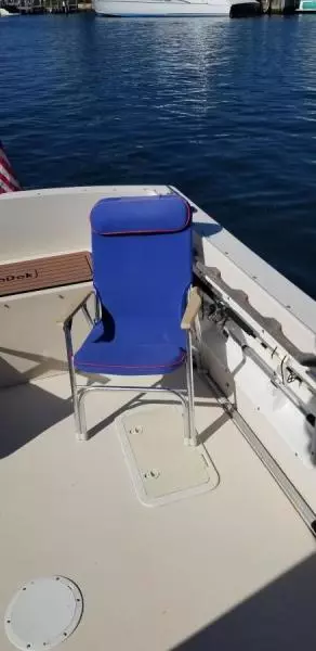 2000 Atlas 25 Pilot House