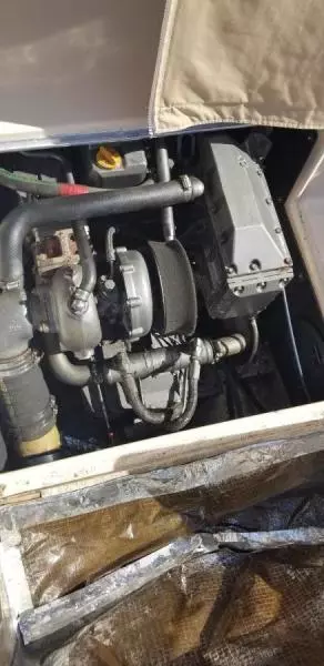 2000 Atlas 25 Pilot House