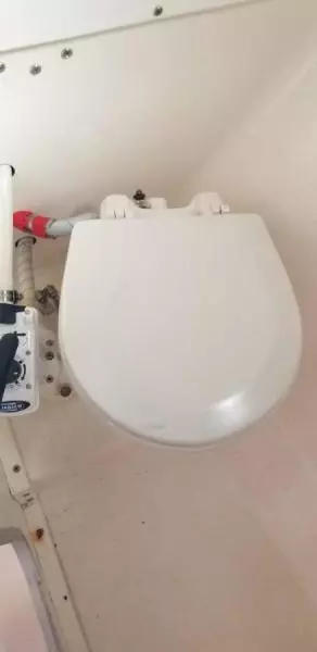 2000 Atlas 25 Pilot House