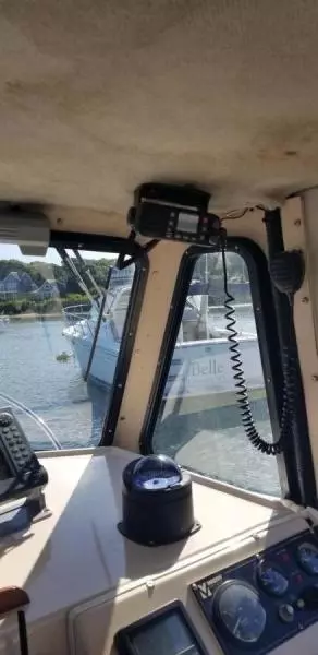 2000 Atlas 25 Pilot House