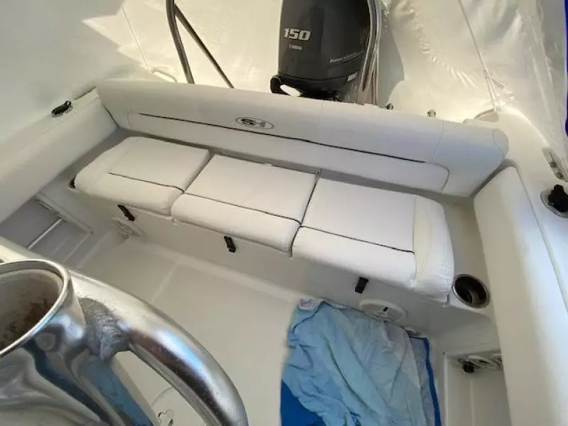 2013 Sea Hunt 211 Ultra