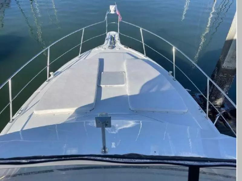 1999 Carver 356 Aft Cabin MY