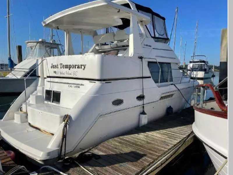 1999 Carver 356 Aft Cabin MY