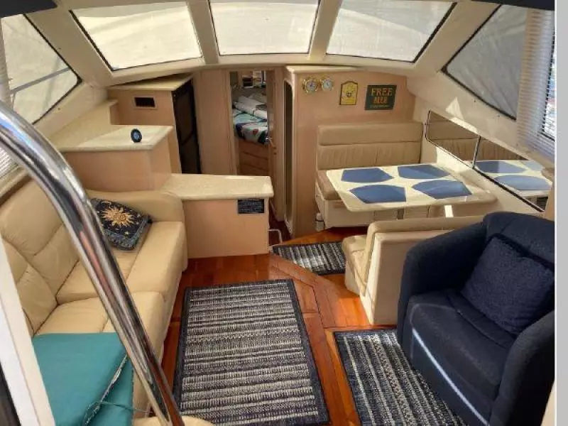 1999 Carver 356 Aft Cabin MY