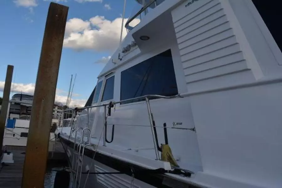 1989 Viking Motor Yacht