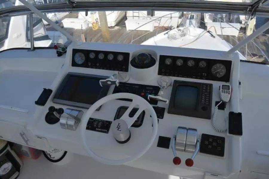 1989 Viking Motor Yacht