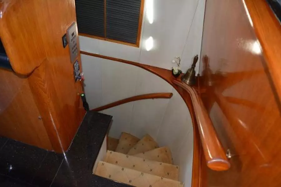 1989 Viking Motor Yacht