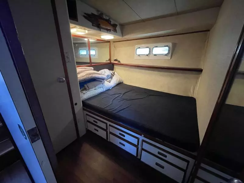 1984 Bertram 42 Convertible