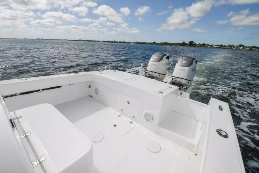 2019 Ocean Master 336 Center Console 