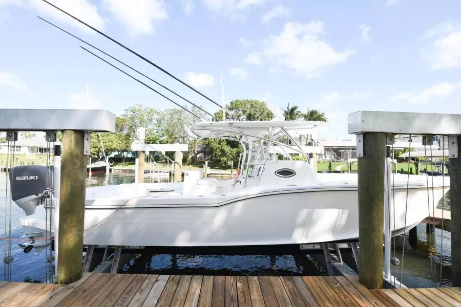 2019 Ocean Master 336 Center Console 