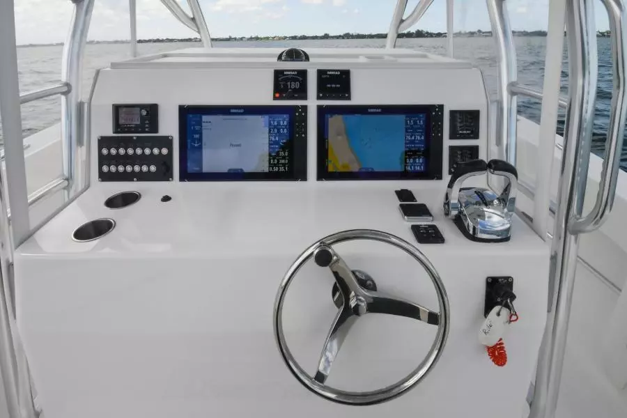 2019 Ocean Master 336 Center Console 