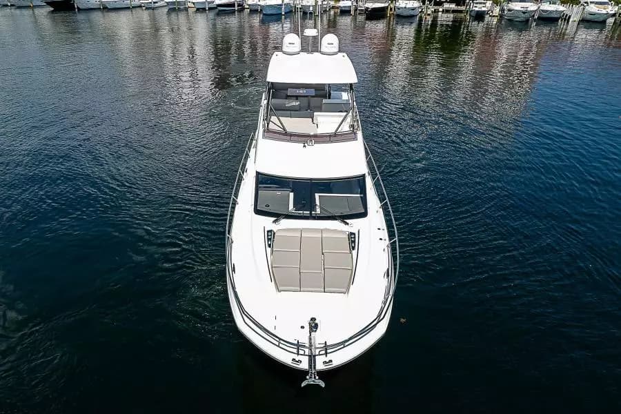 2022 Prestige 520 Fly