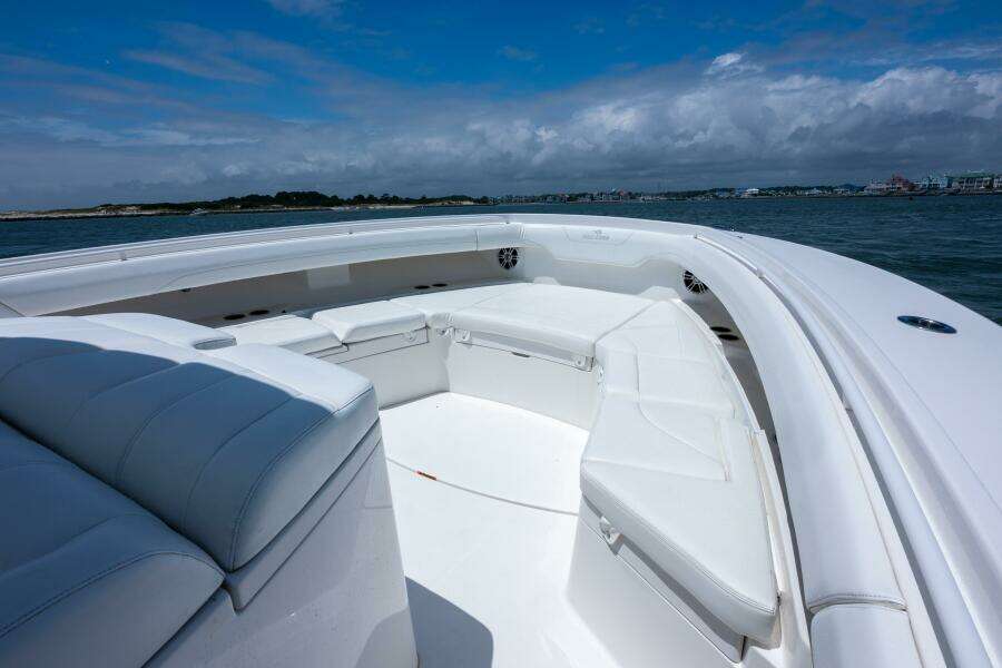 37 Regulator 2022 Dave 39