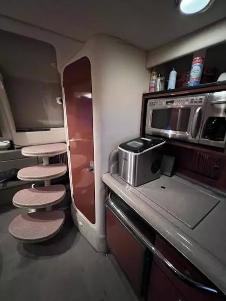 2005 Sea Ray Sundancer 320