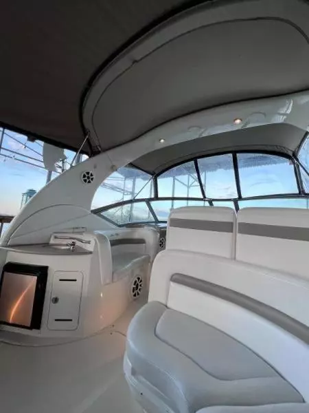 2005 Sea Ray Sundancer 320