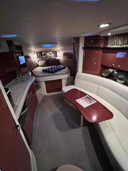 2005 Sea Ray Sundancer 320