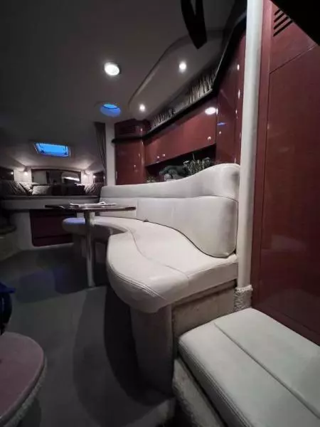 2005 Sea Ray Sundancer 320