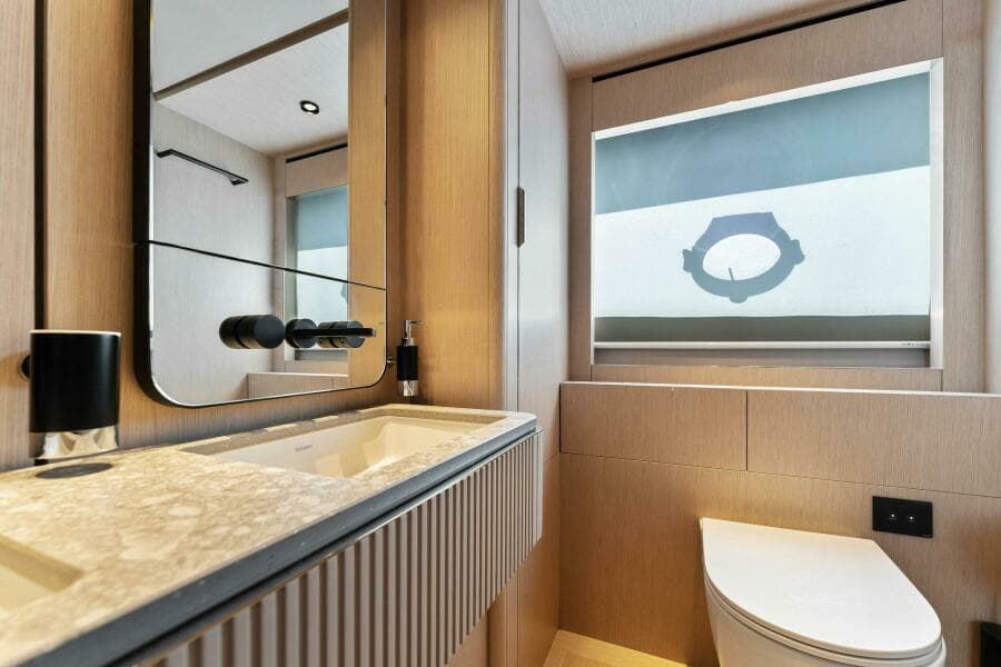 2023 Ferretti Yachts 780