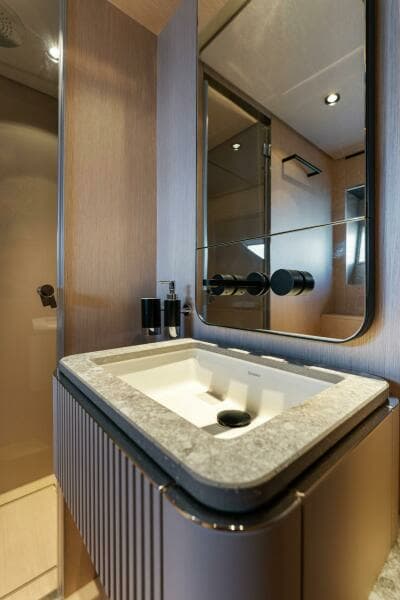 2023 Ferretti Yachts 780