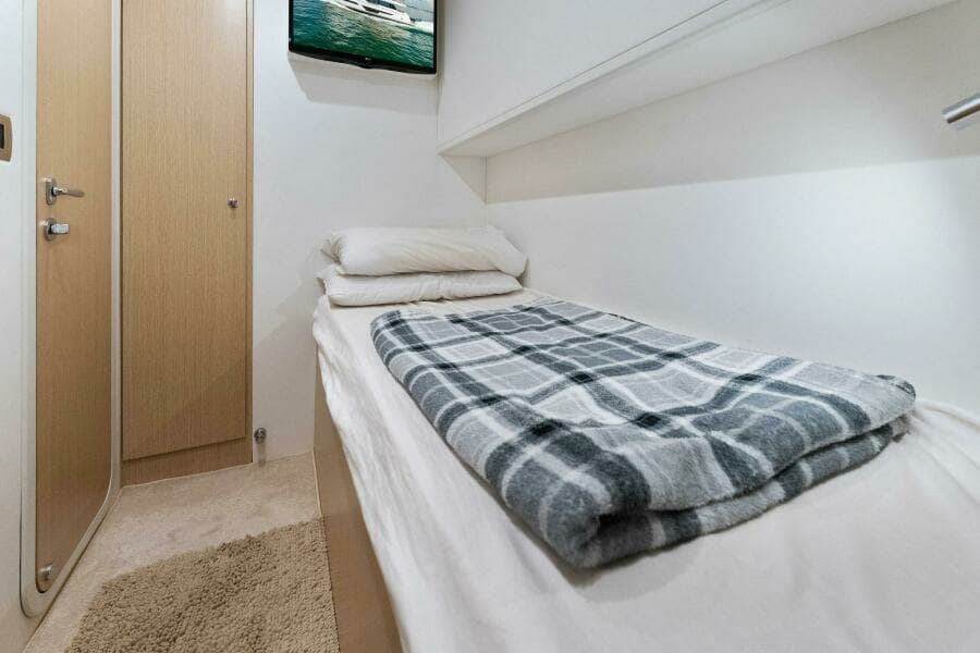 2023 Ferretti Yachts 780