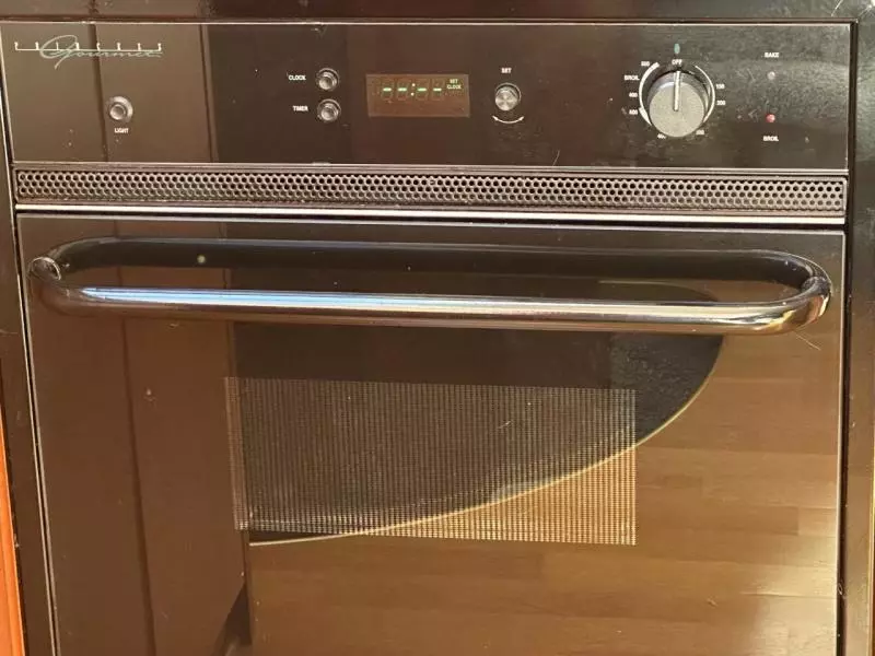 2004 Silverton 39 Motor Yacht