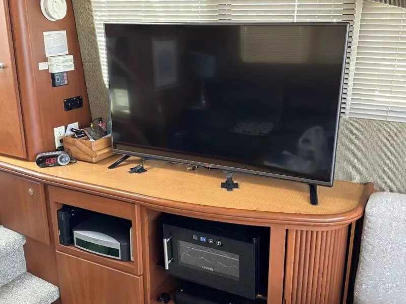 2004 Silverton 39 Motor Yacht