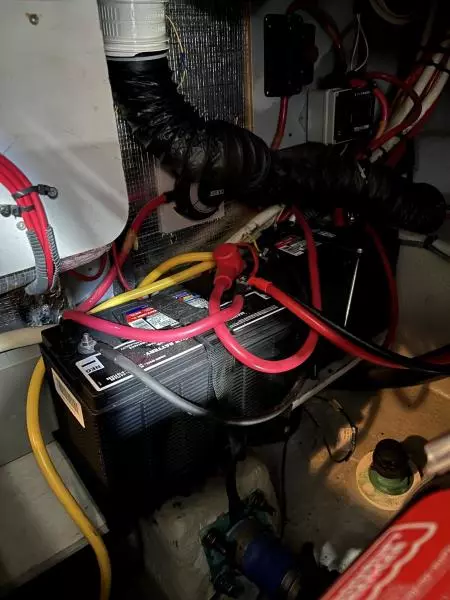 2004 Silverton 39 Motor Yacht