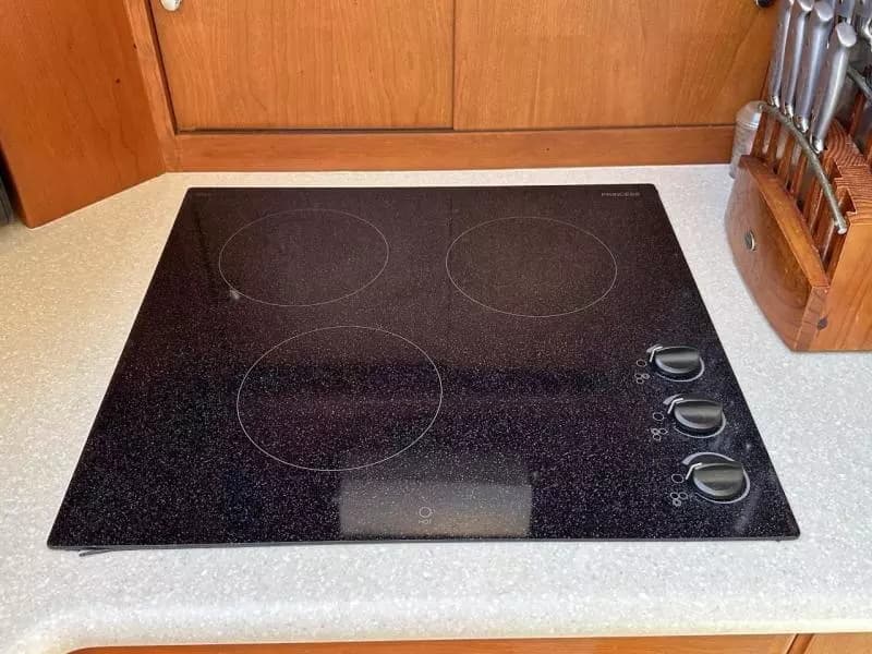 2004 Silverton 39 Motor Yacht