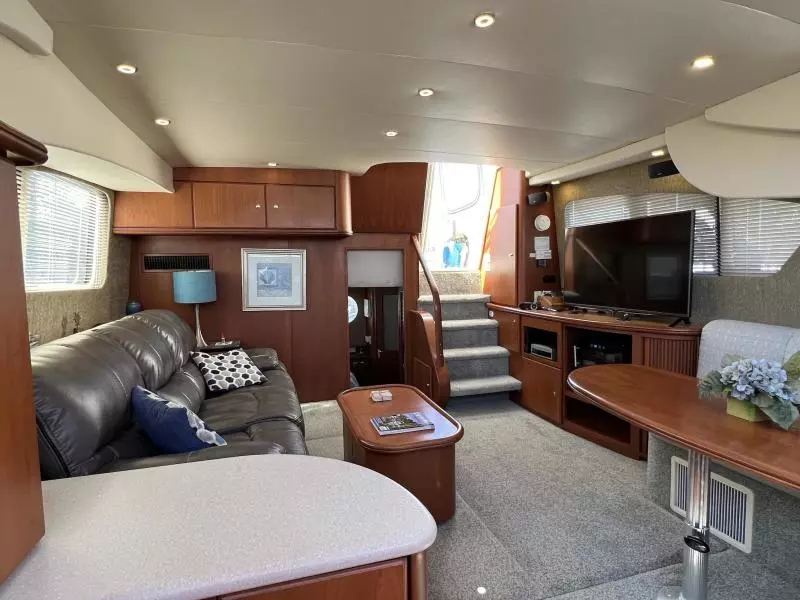 2004 Silverton 39 Motor Yacht