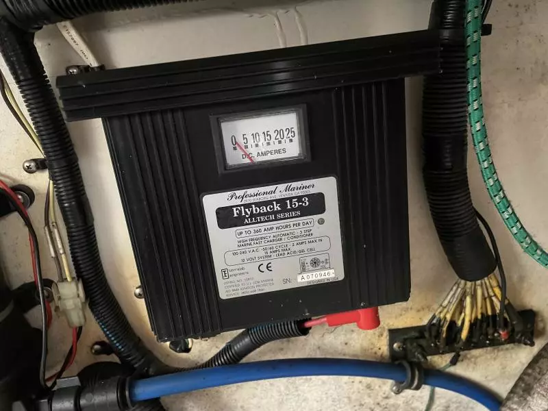 2002 Wellcraft 2600 Martinique