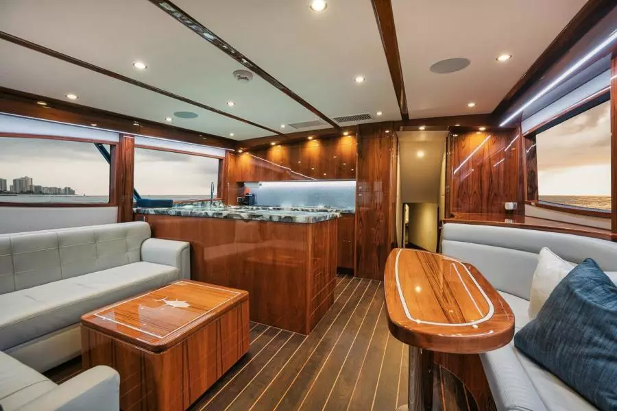 2020 Hatteras Convertible GT59