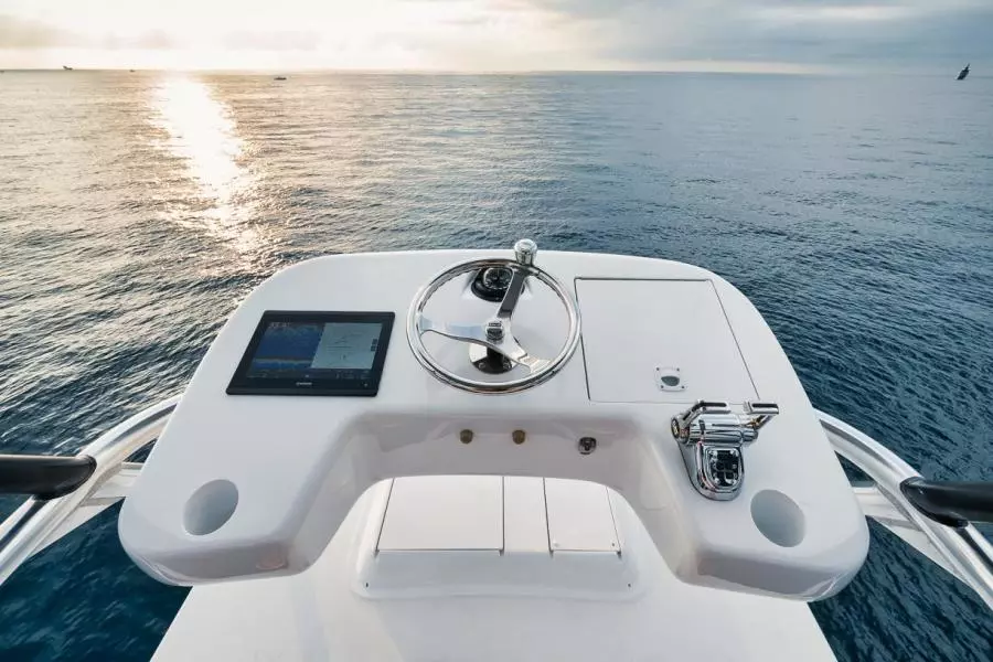 2020 Hatteras Convertible GT59