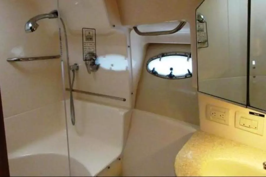 Vanity & Stall Shower