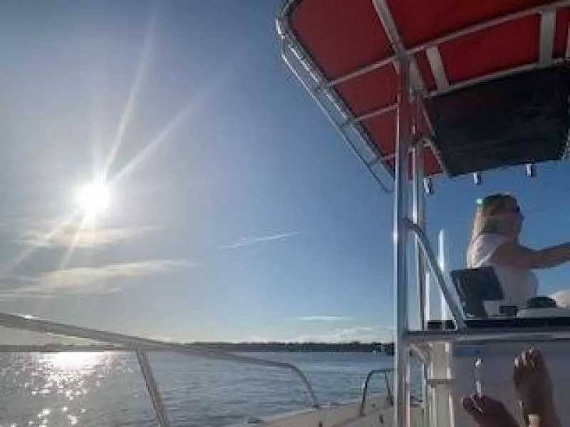 2003 Boston Whaler Dauntless 180