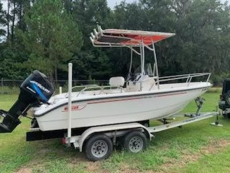 2003 Boston Whaler Dauntless 180