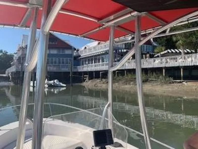 2003 Boston Whaler Dauntless 180