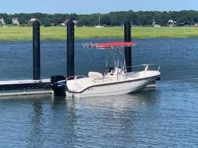 2003 Boston Whaler Dauntless 180