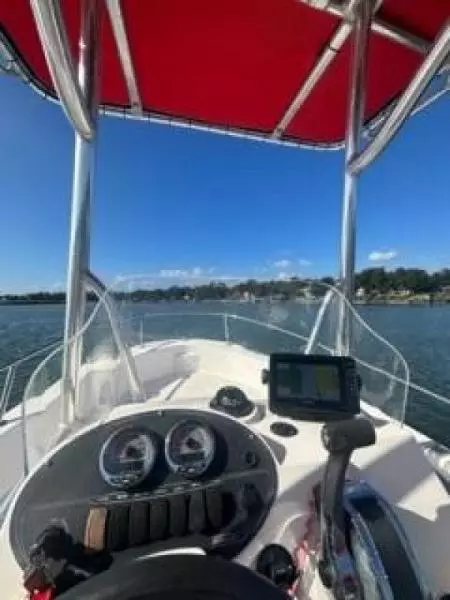 2003 Boston Whaler Dauntless 180