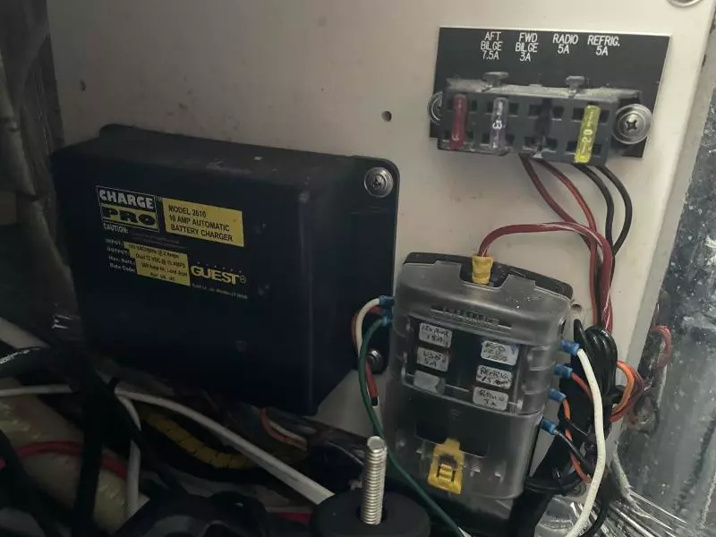 1997 Four Winns 258 Vista