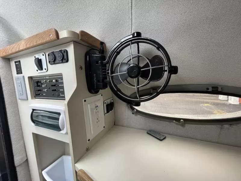 1997 Four Winns 258 Vista