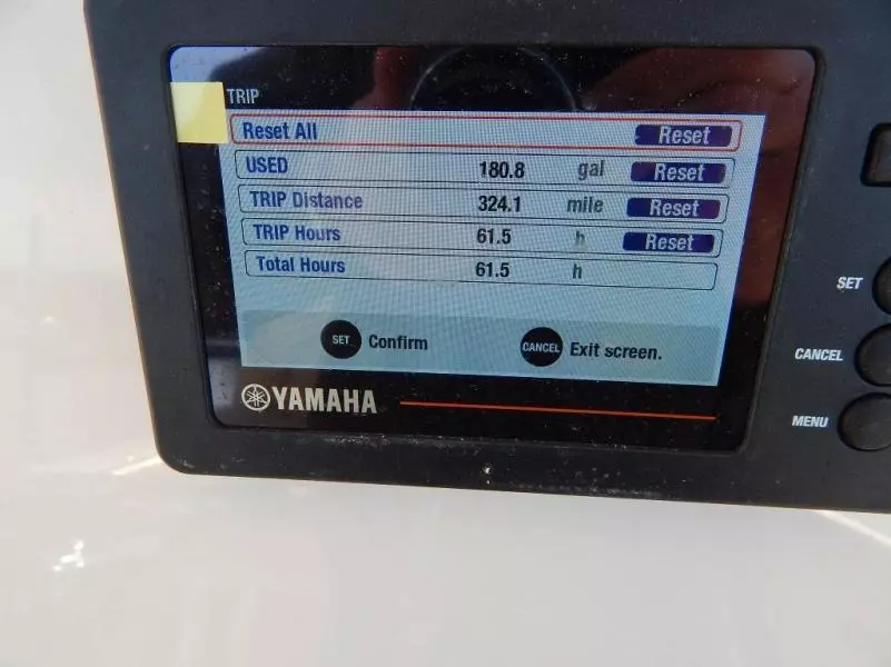 2020 Sailfish 220 CC