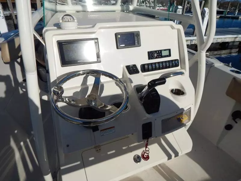 2020 Sailfish 220 CC