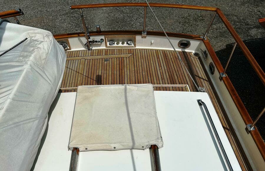 FB to Aft Deck & Cockpit