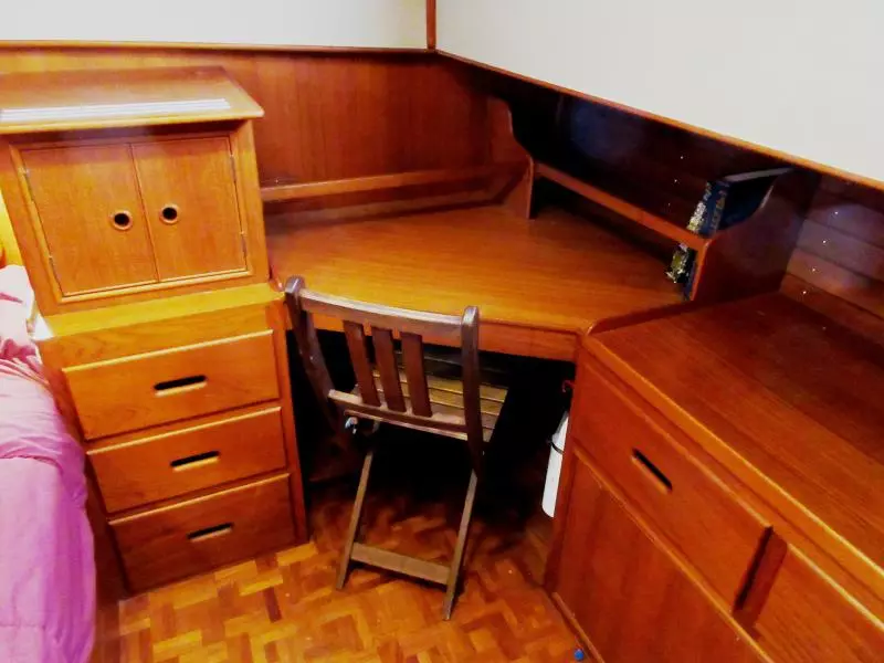 Desk area, port side aft2