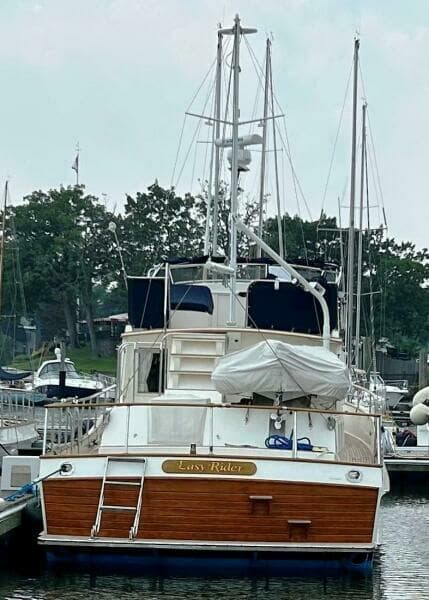 Transom, Cockpit, Aft Deck & Flybridge aft