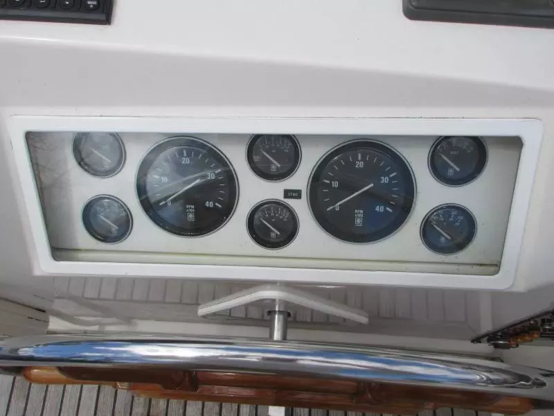 Helm Station detail 3